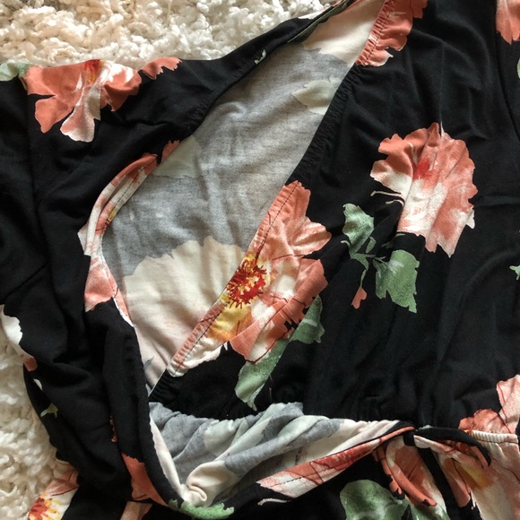 !! SALE !! Floral Maxi Dress Size M - Picture 6 of 7